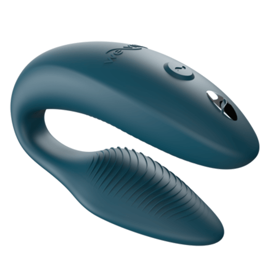 We - Vibe Sync 2 – Green Velvet Couples Vibrator - HeldInBliss